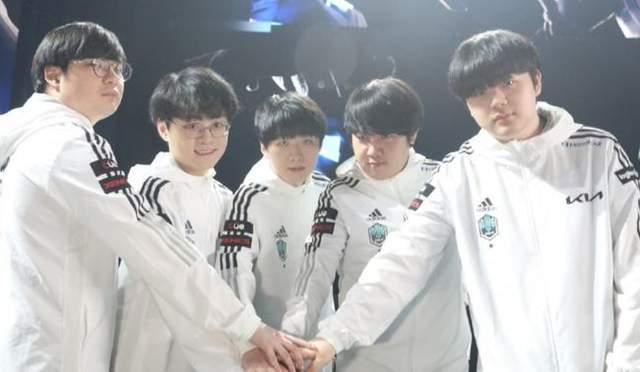 也为中国男 也为中国男