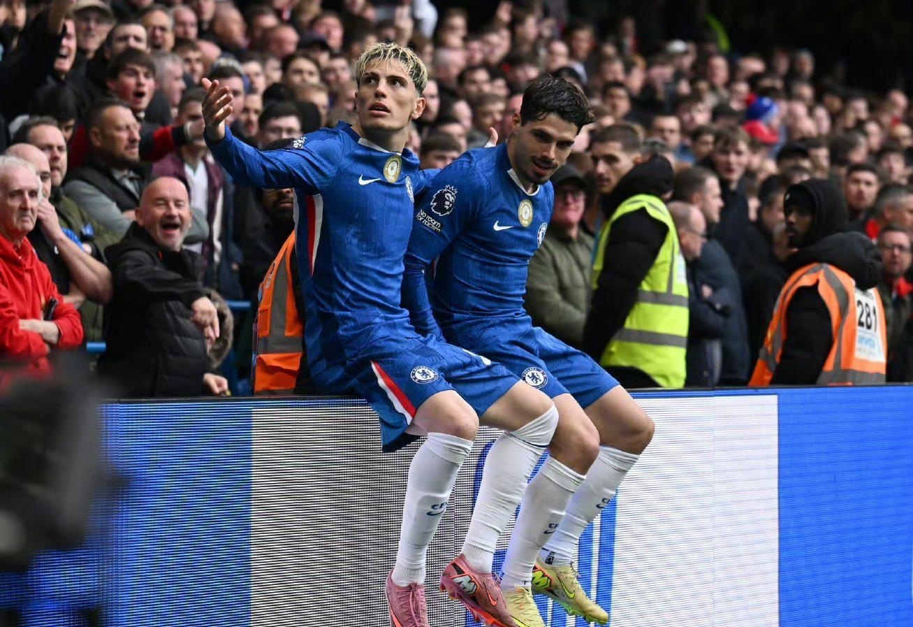 的轻扰动模 的轻扰动模